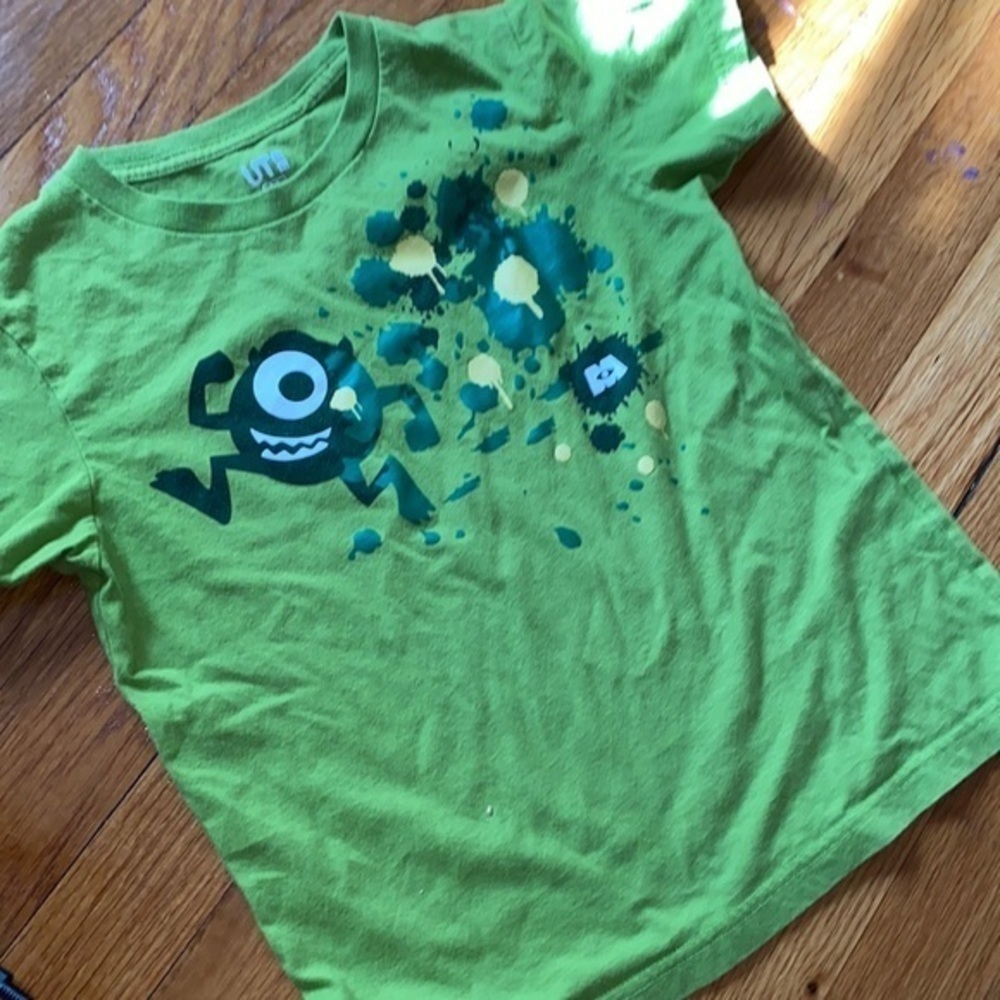 Disney Pixar Uniqlo Monsters Inc t shirt rare EUC 5T. - Picture 2 of 4